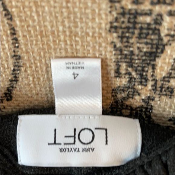 ANN TAYLOR LOFT Dress‼️ - Picture 5 of 6